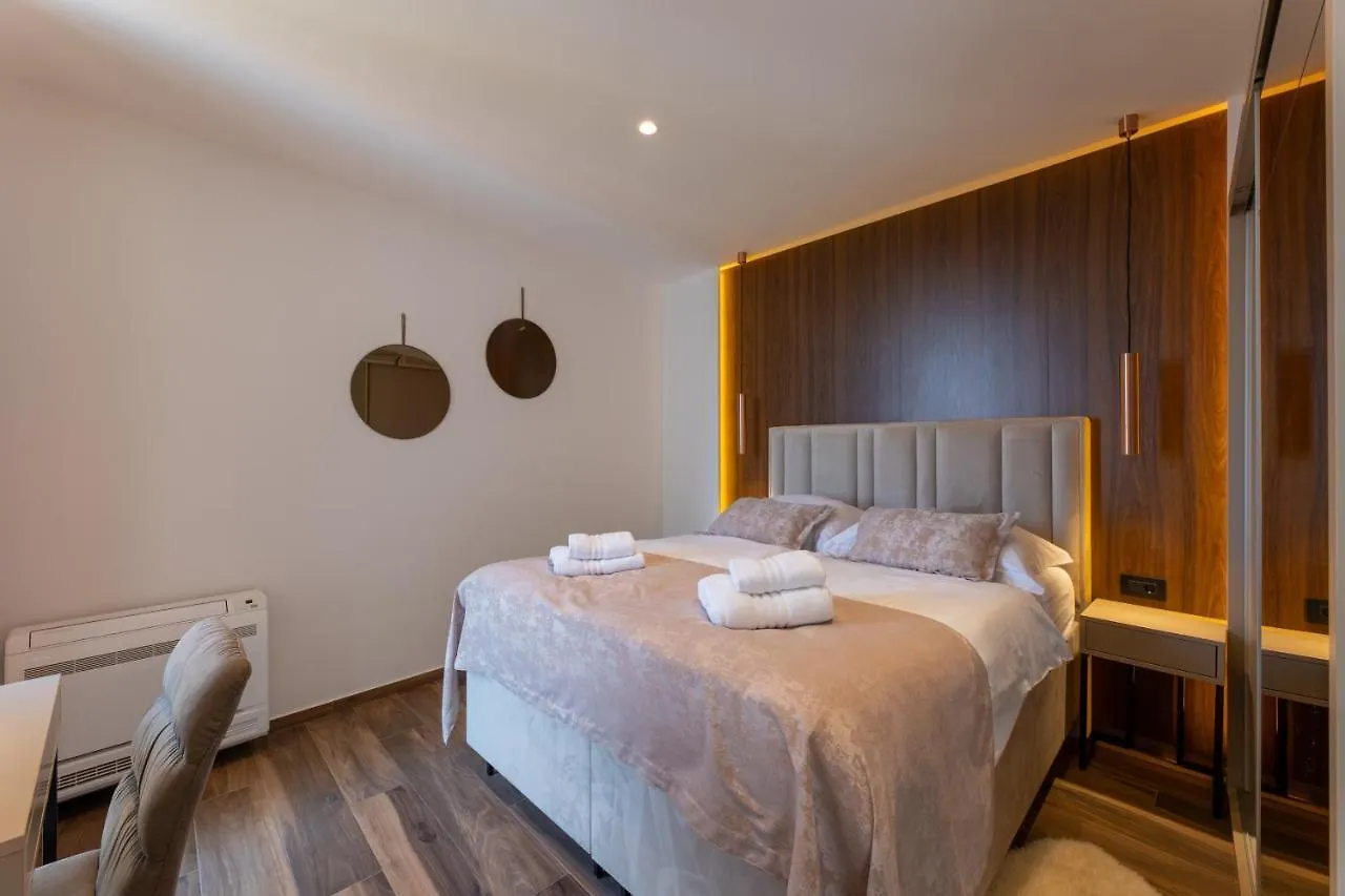Luxury Villa Favela With Heated Pool Trogir
