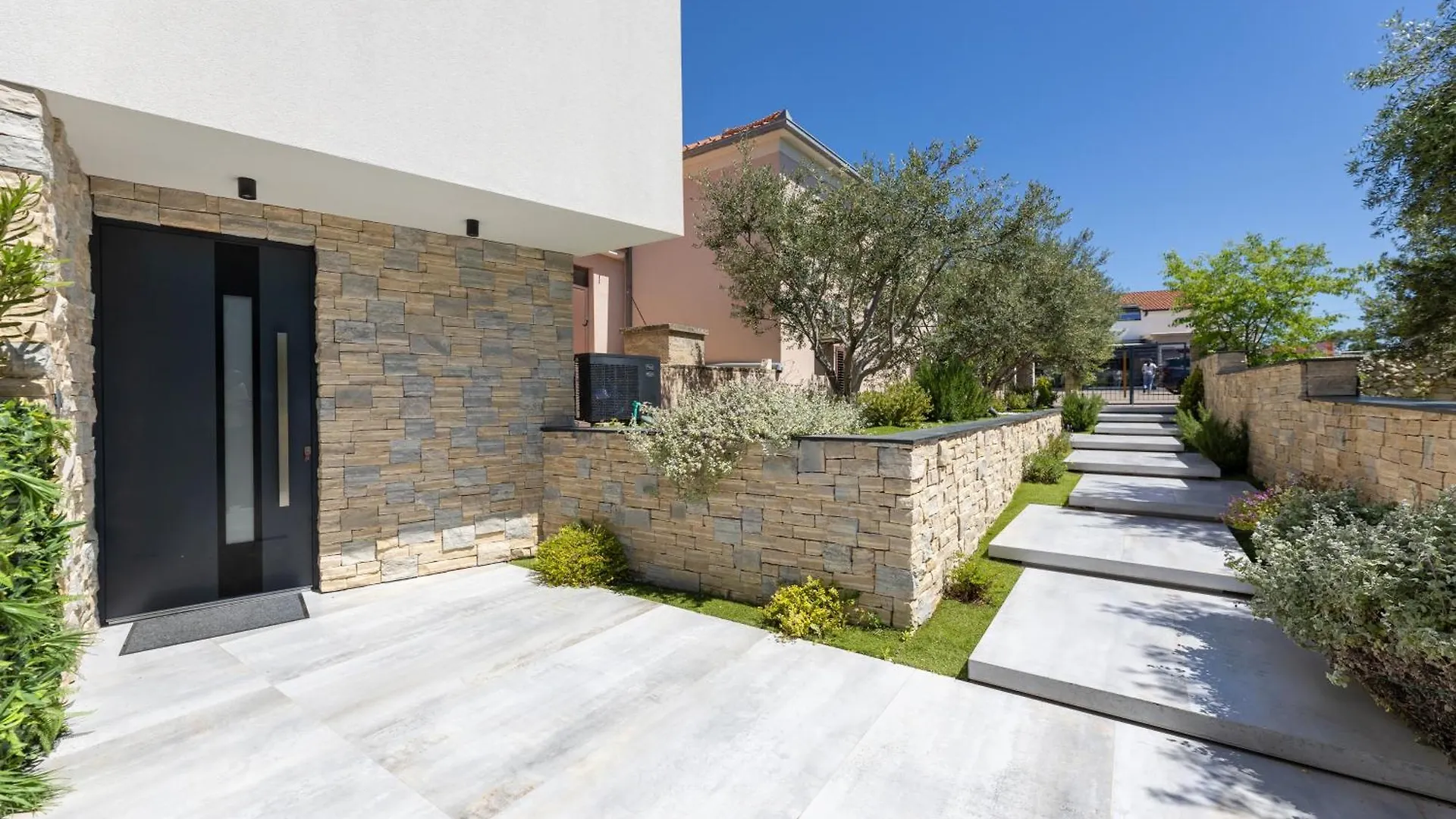 Luxury Villa Favela With Heated Pool Trogir