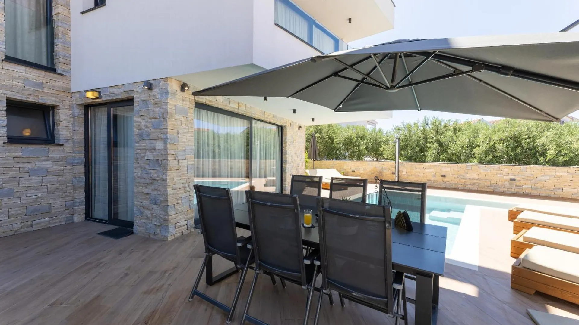 Luxury Villa Favela With Heated Pool Trogir
